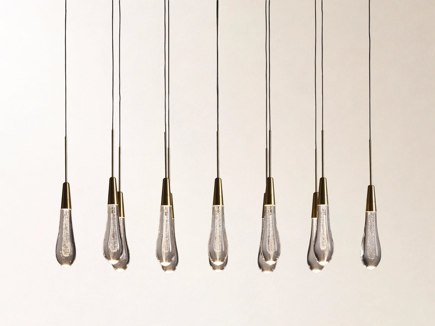 Soltaire Linear Chandelier