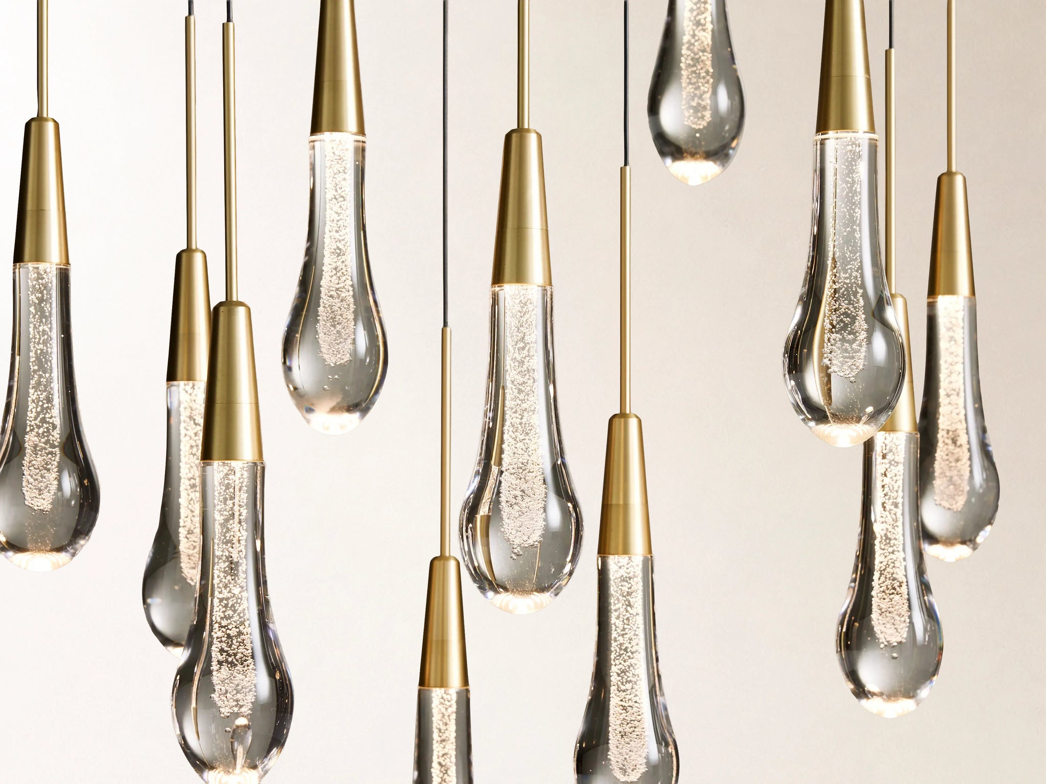 Soltaire Linear Chandelier