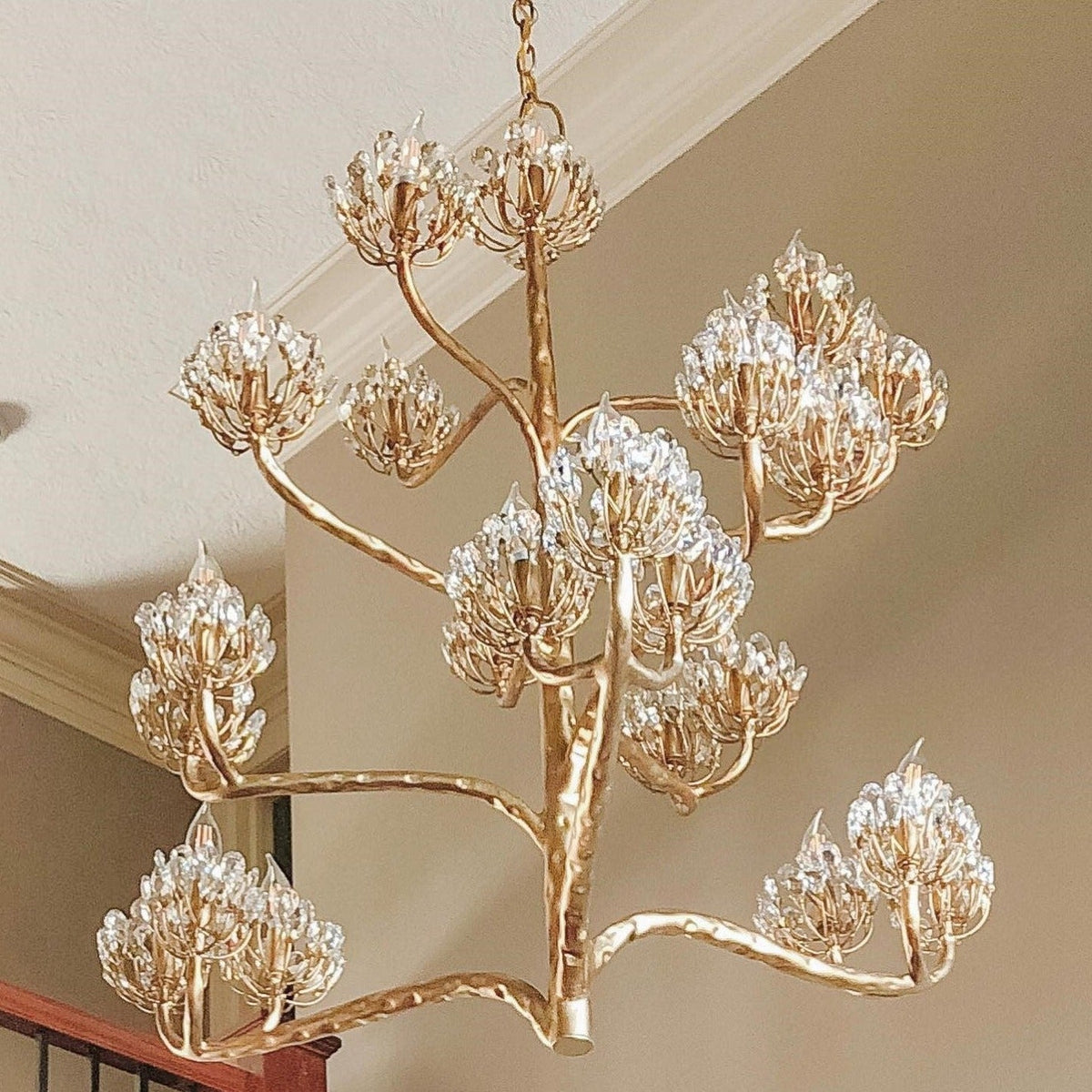 Luxury Branch Flower Chandelier in Gold for Living Room Staircase and Bedroom Lighting Main image