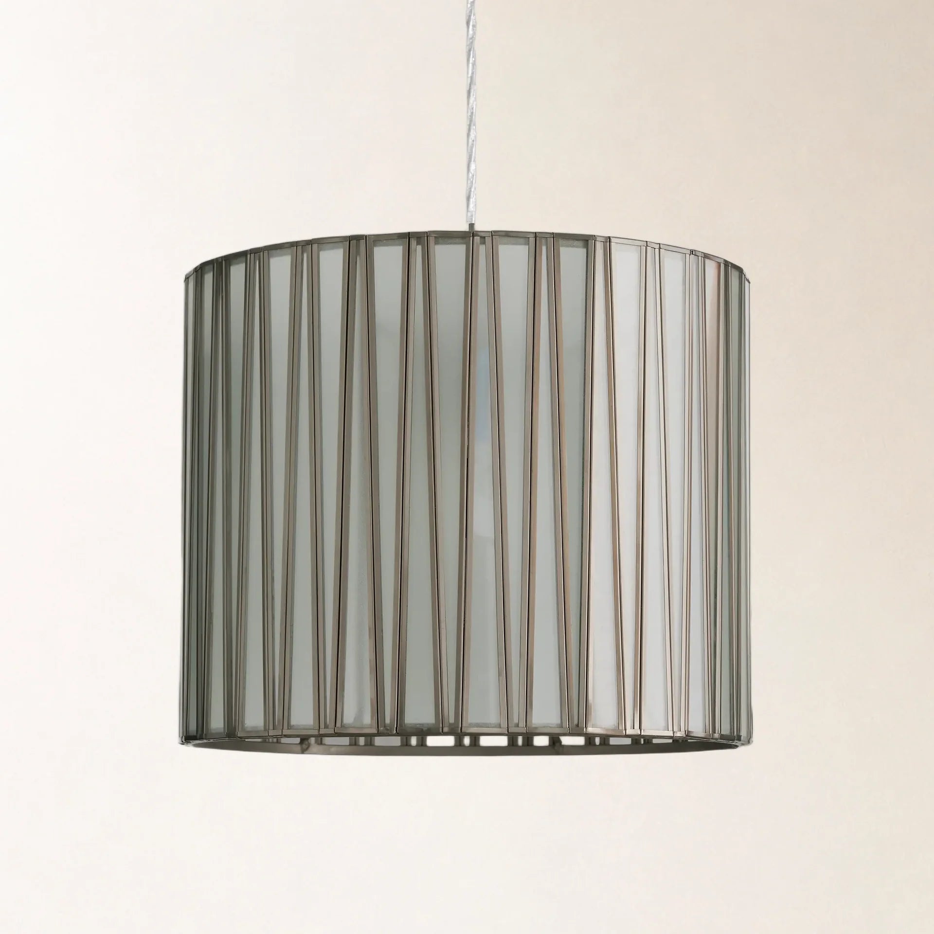 Jeunet Pendant in Nickel Secondary image