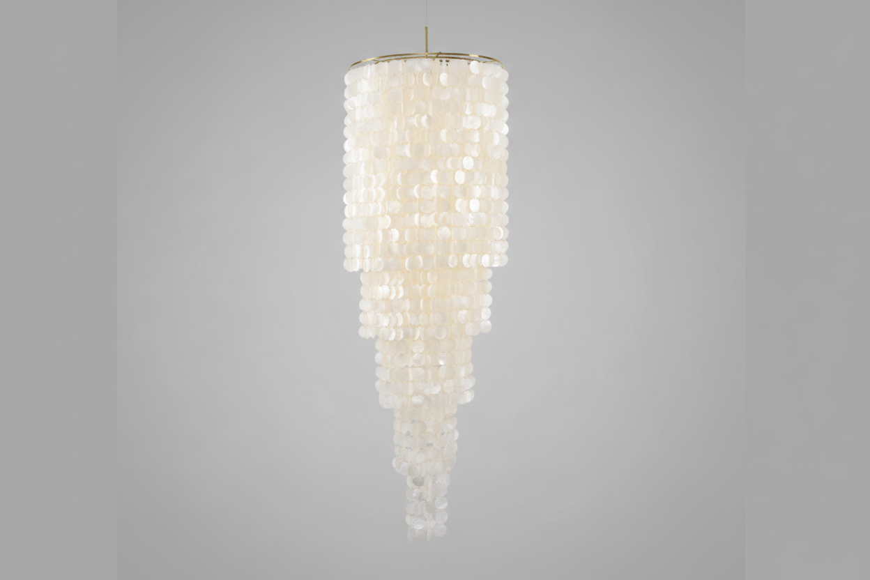 Modern Nerida Shell Chandelier Main image