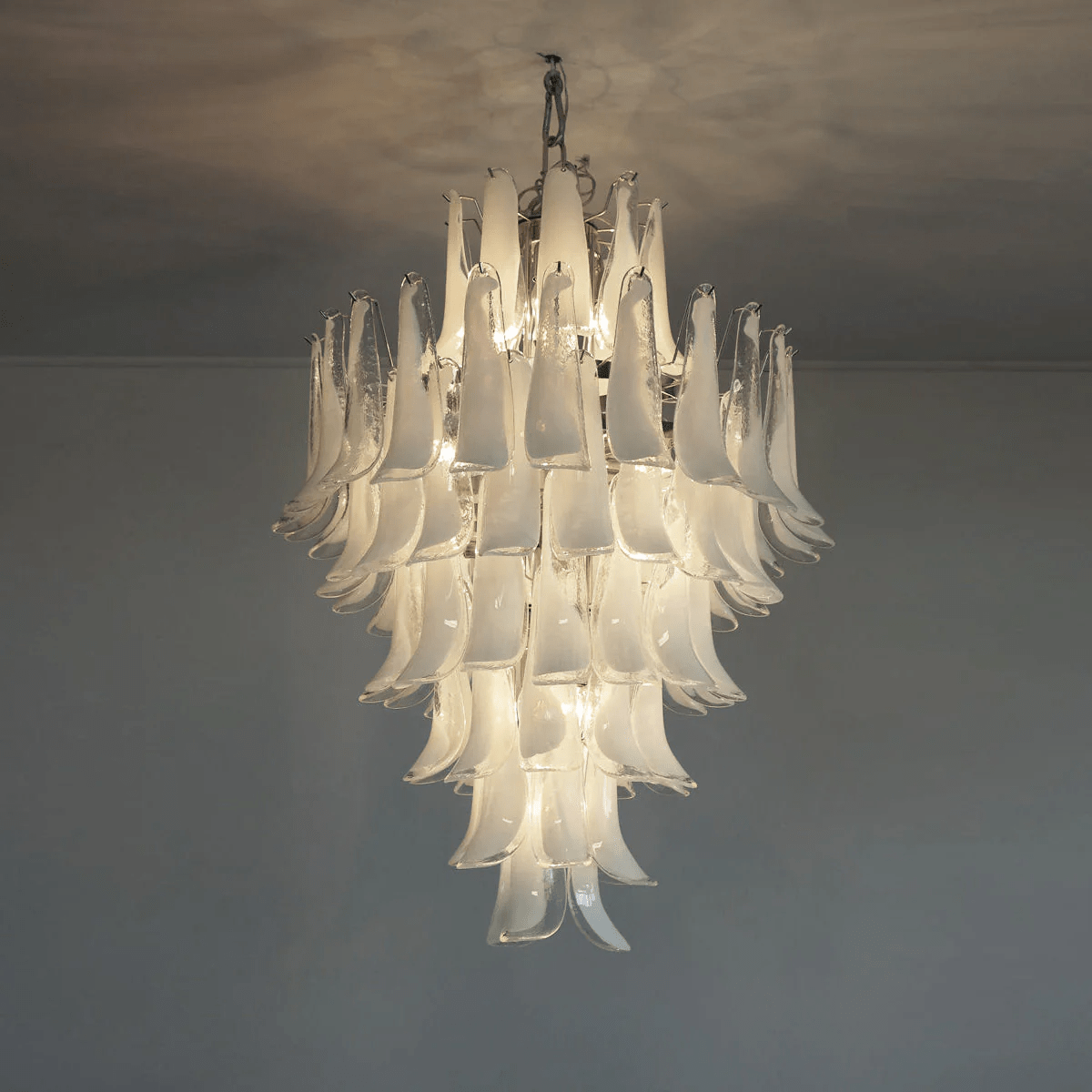 Contemporary Dravina Glass Petals Pendant Lamp - CasaraHouse