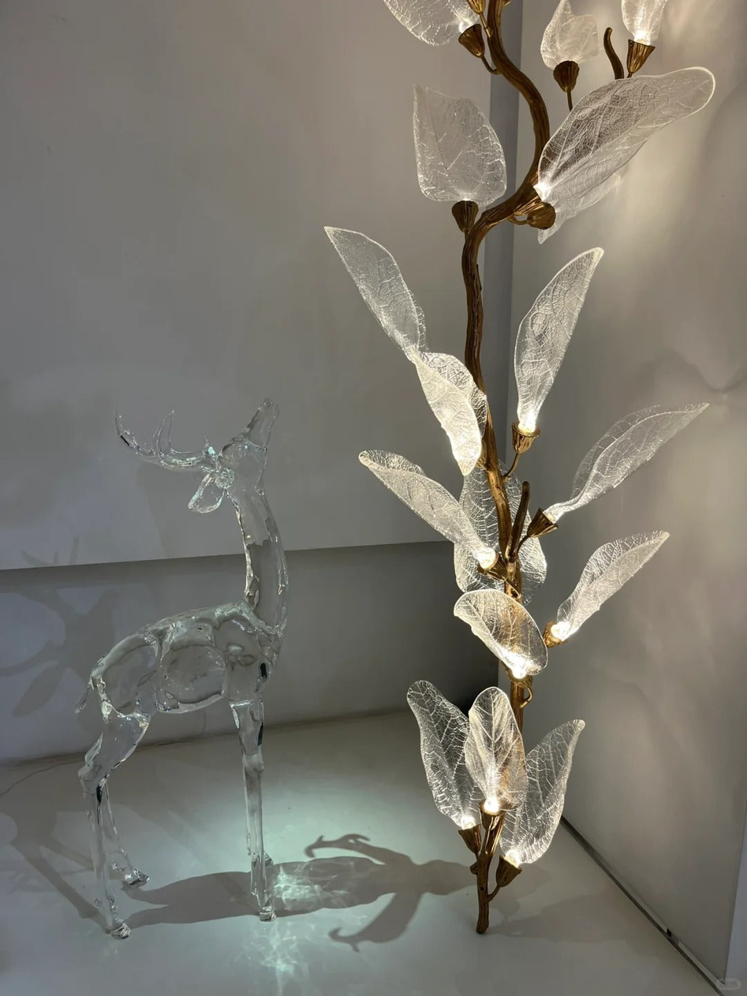 Artistic Bionic Resin Leaves Branch Chandelier