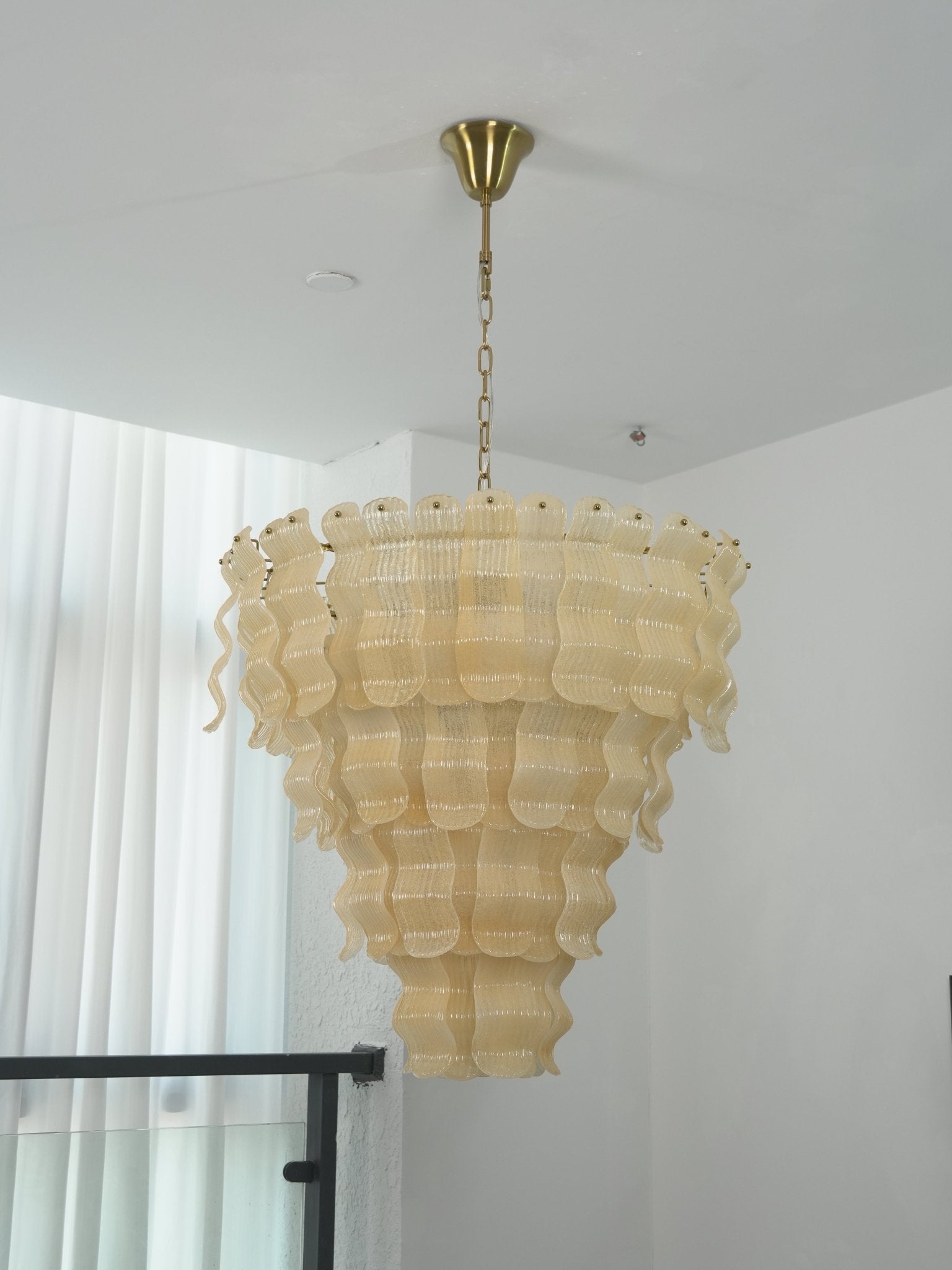 Modern Pollensa Chandelier - CasaraHouse
