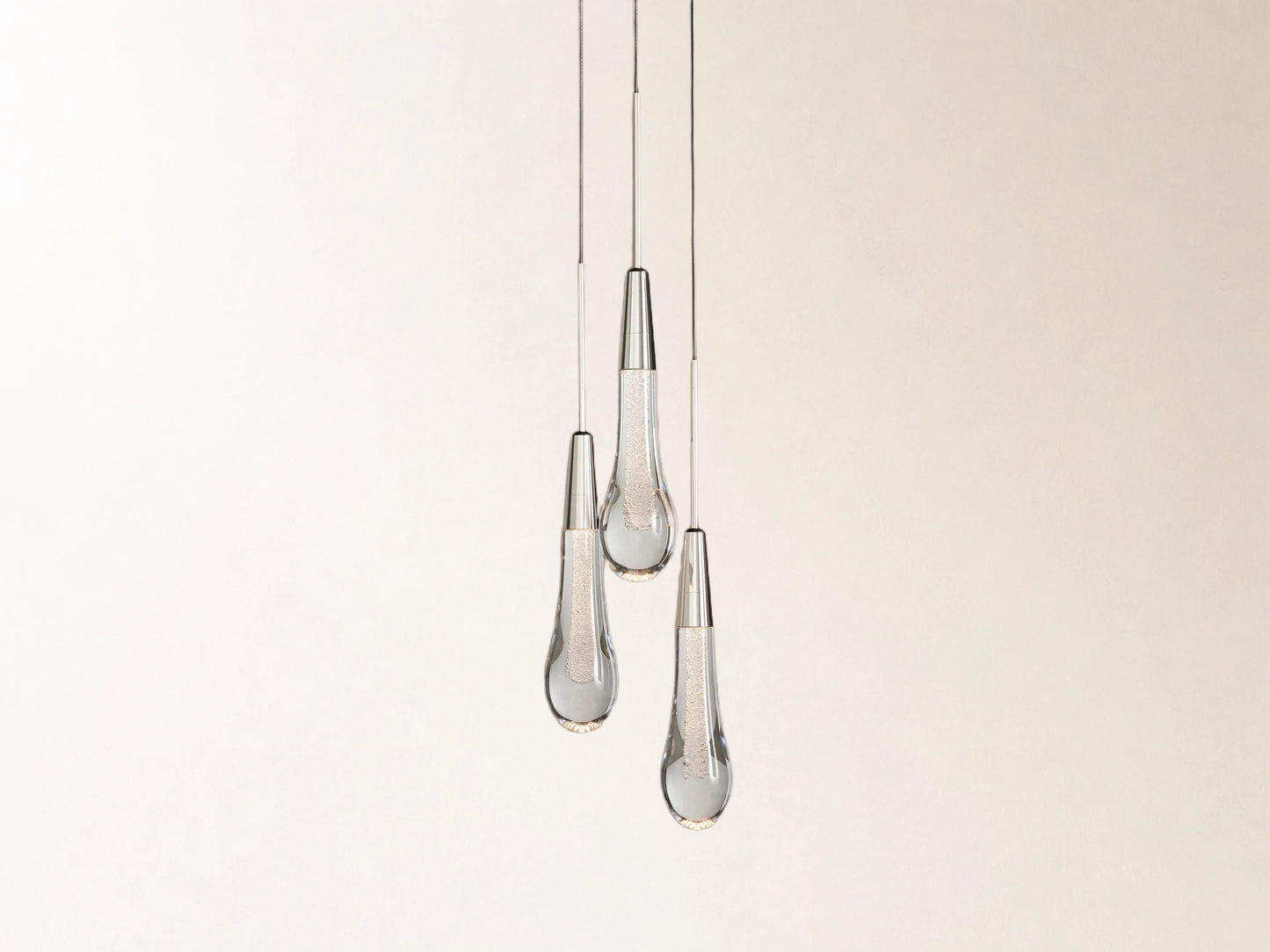 Soltaire Cluster Pendant in Nickel