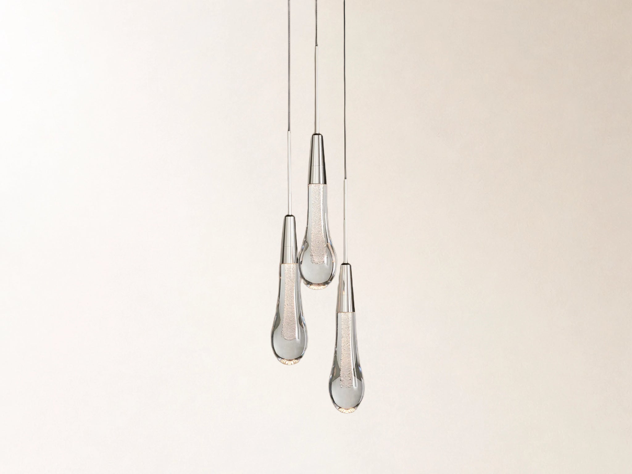 Soltaire Cluster Pendant in Nickel