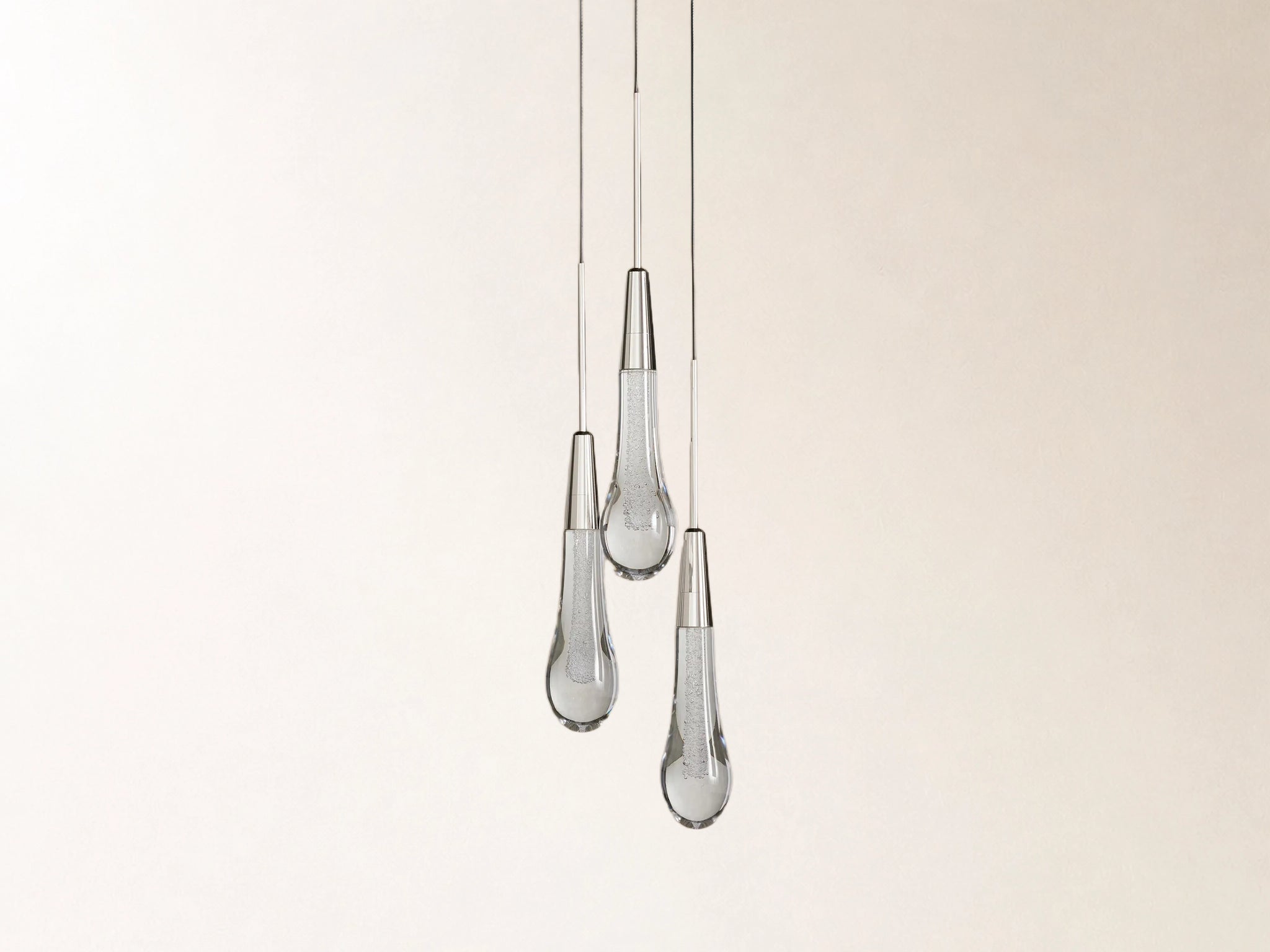 Soltaire Cluster Pendant in Nickel