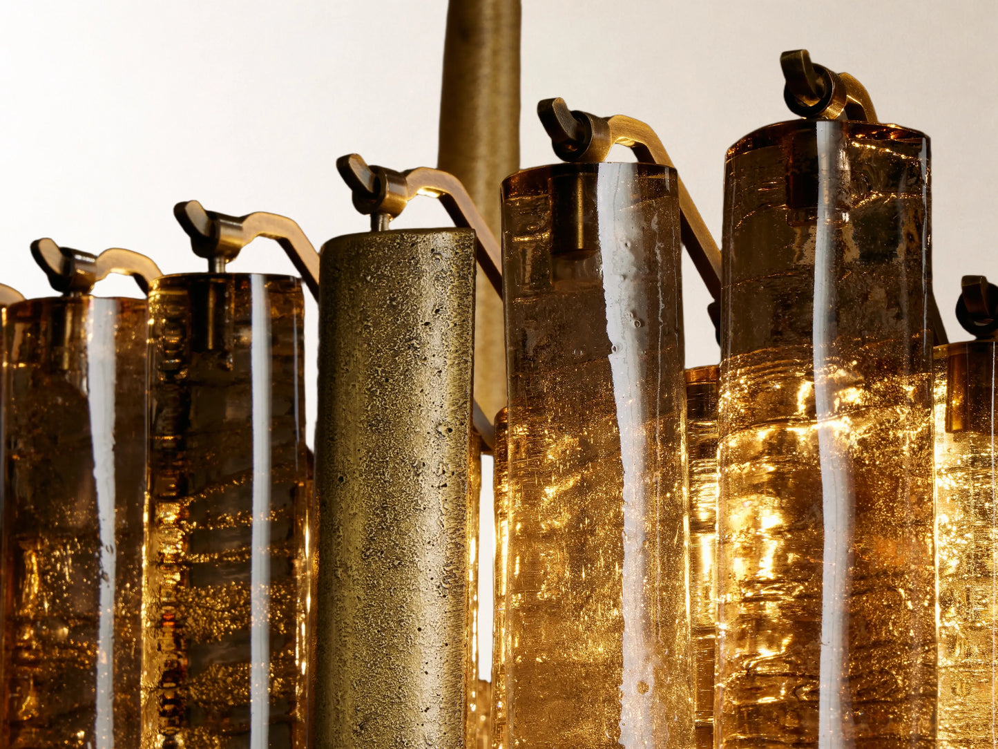 Neve Linear Chandelier