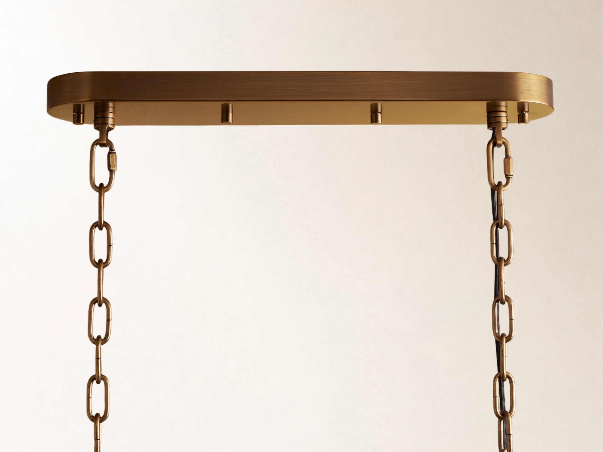 Neve Linear Chandelier