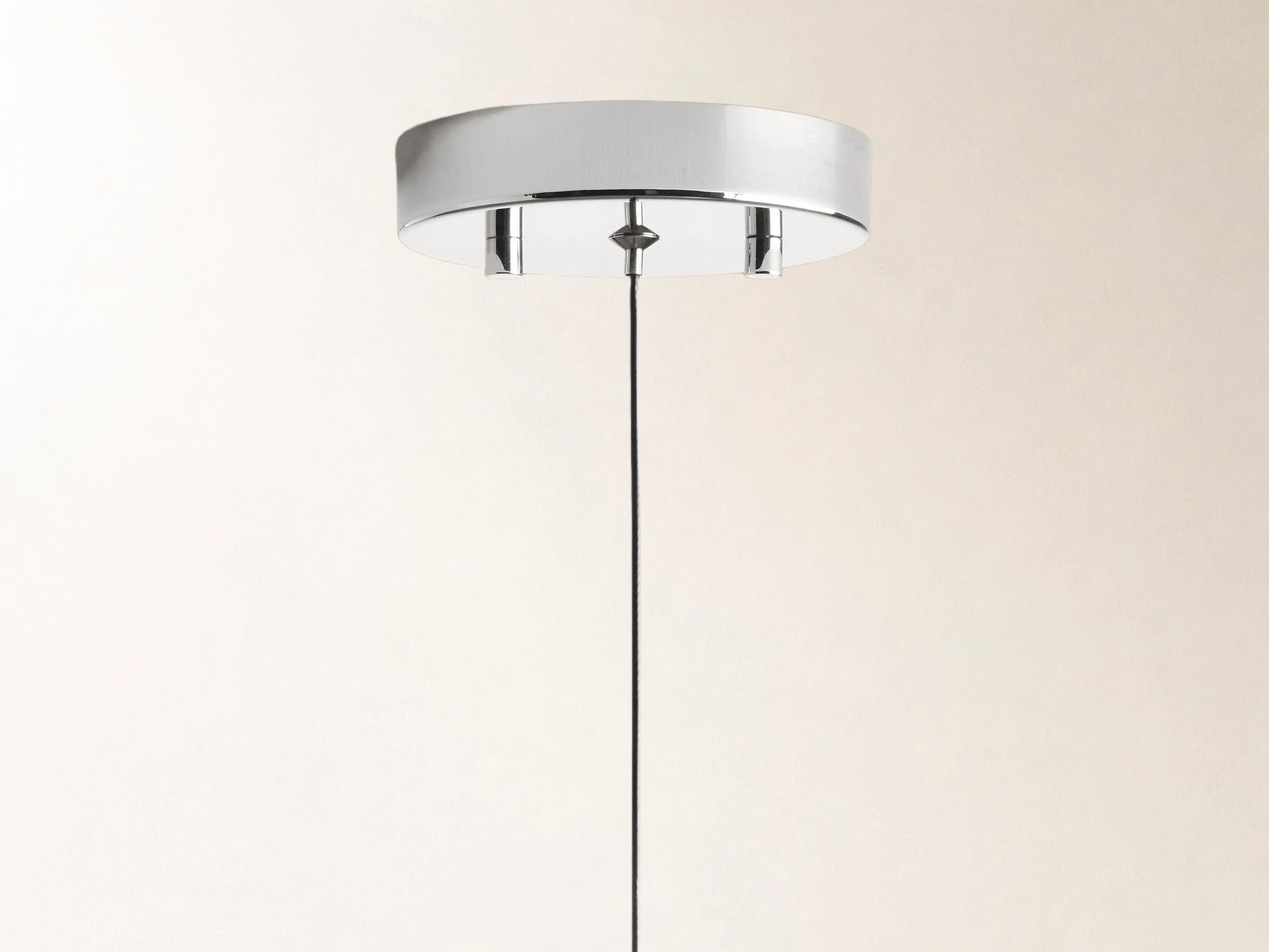 Soltaire Pendant in Nickel