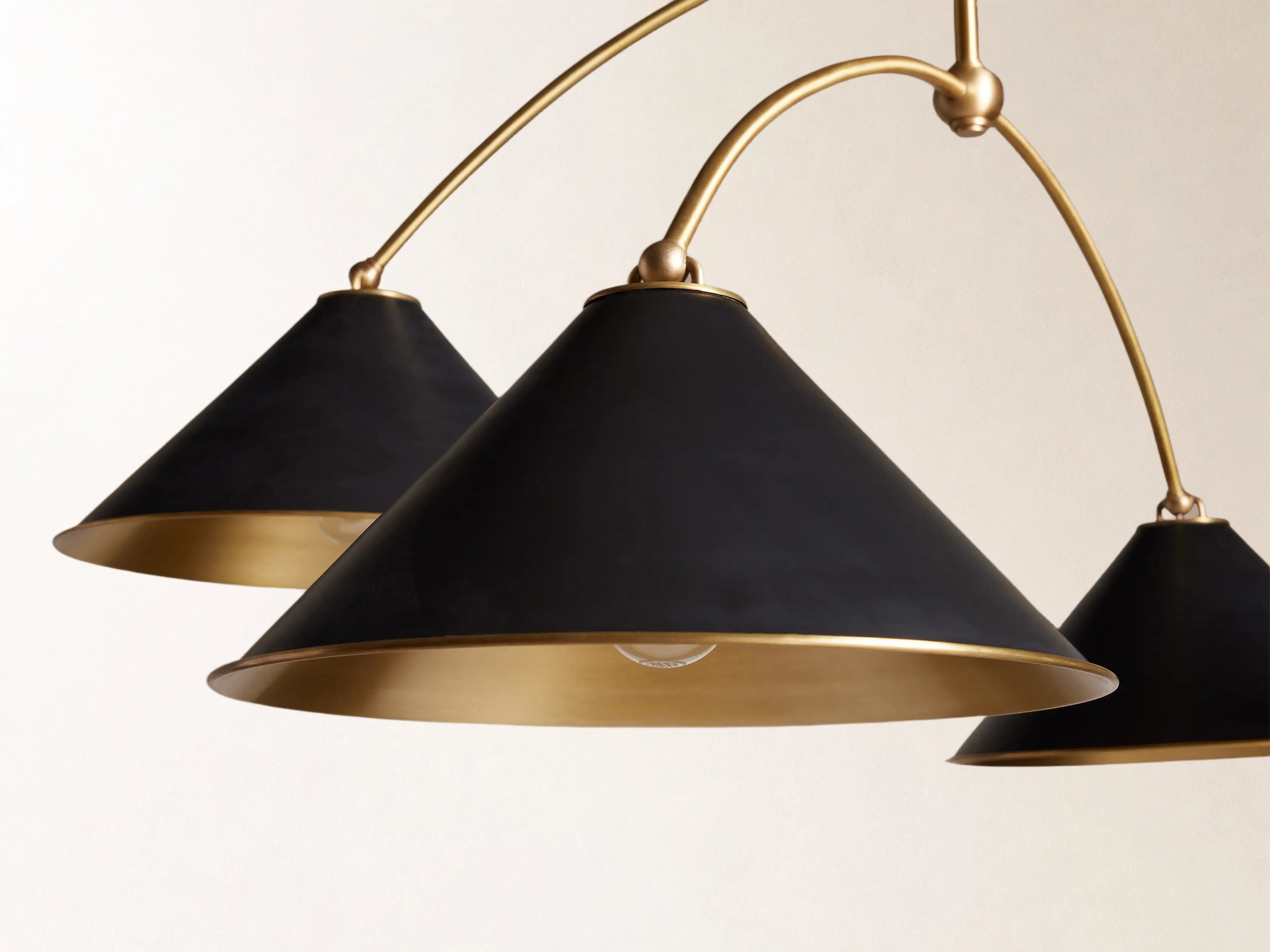 Arno Round Chandelier Secondary image