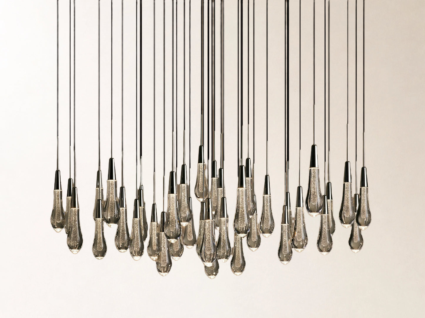 Soltaire Round Chandelier in Nickel
