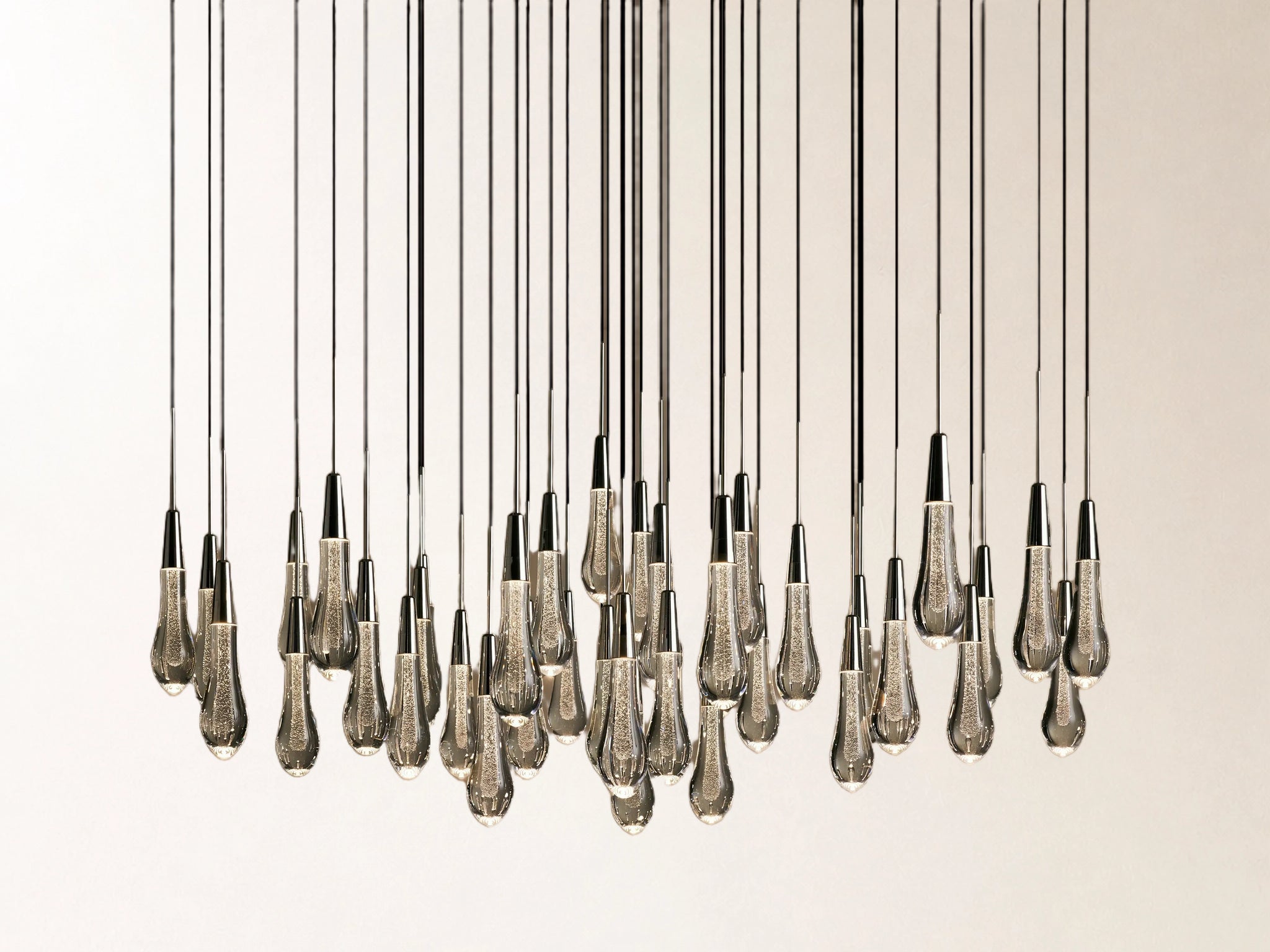 Soltaire Round Chandelier in Nickel