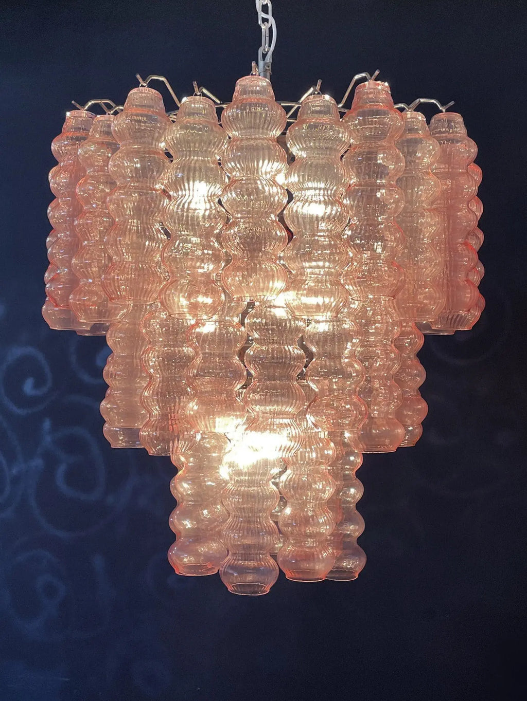 Murano Glass Chandelier – Curva – Rosa – 48 tubes