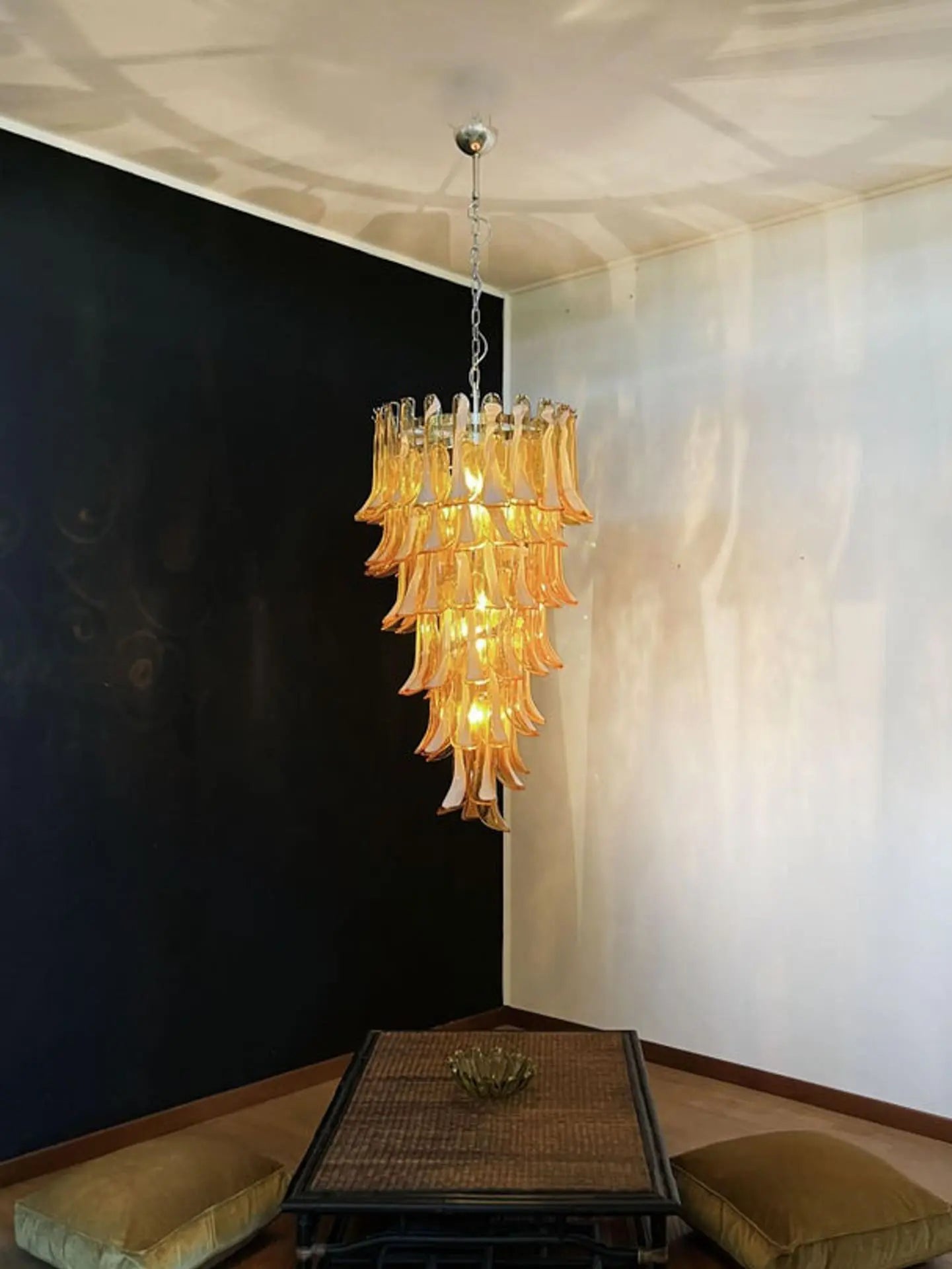 Murano Glass Chandelier – 83 petals – Caramel