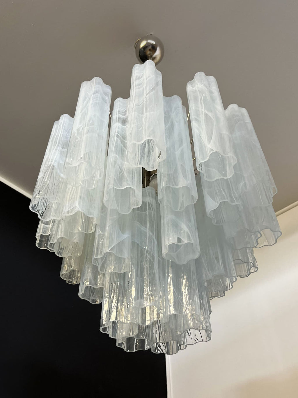 Murano Glass Alabaster White Chandelier – 36 Tubes