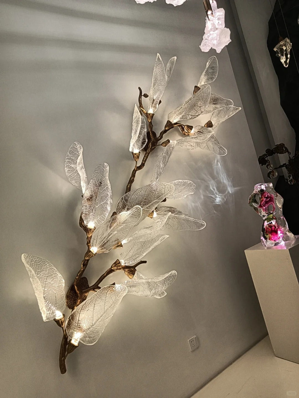 Artistic Bionic Resin Leaves Branch Chandelier