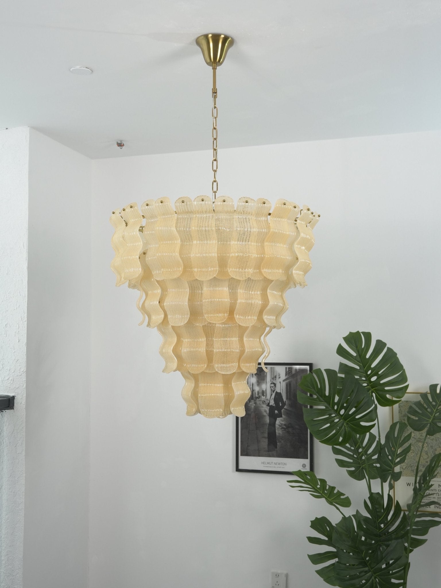 Modern Pollensa Chandelier - CasaraHouse