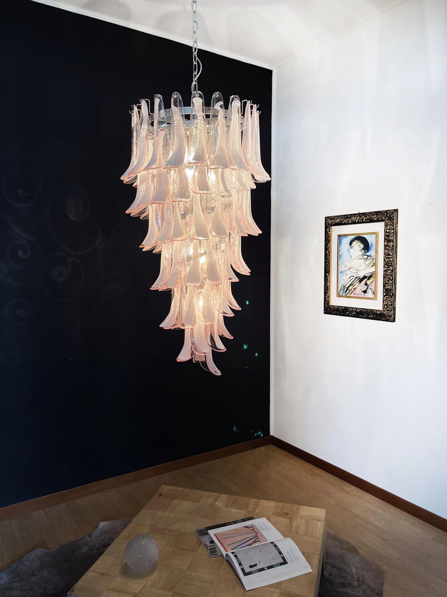 Petals Spiral Murano Pink Chandelier