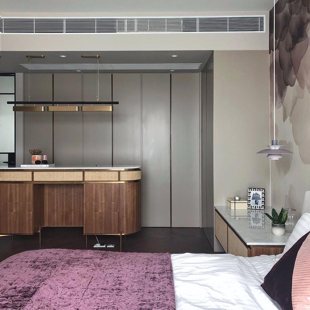 Colvar Modern Utility Pendant Light - CasaraHouse