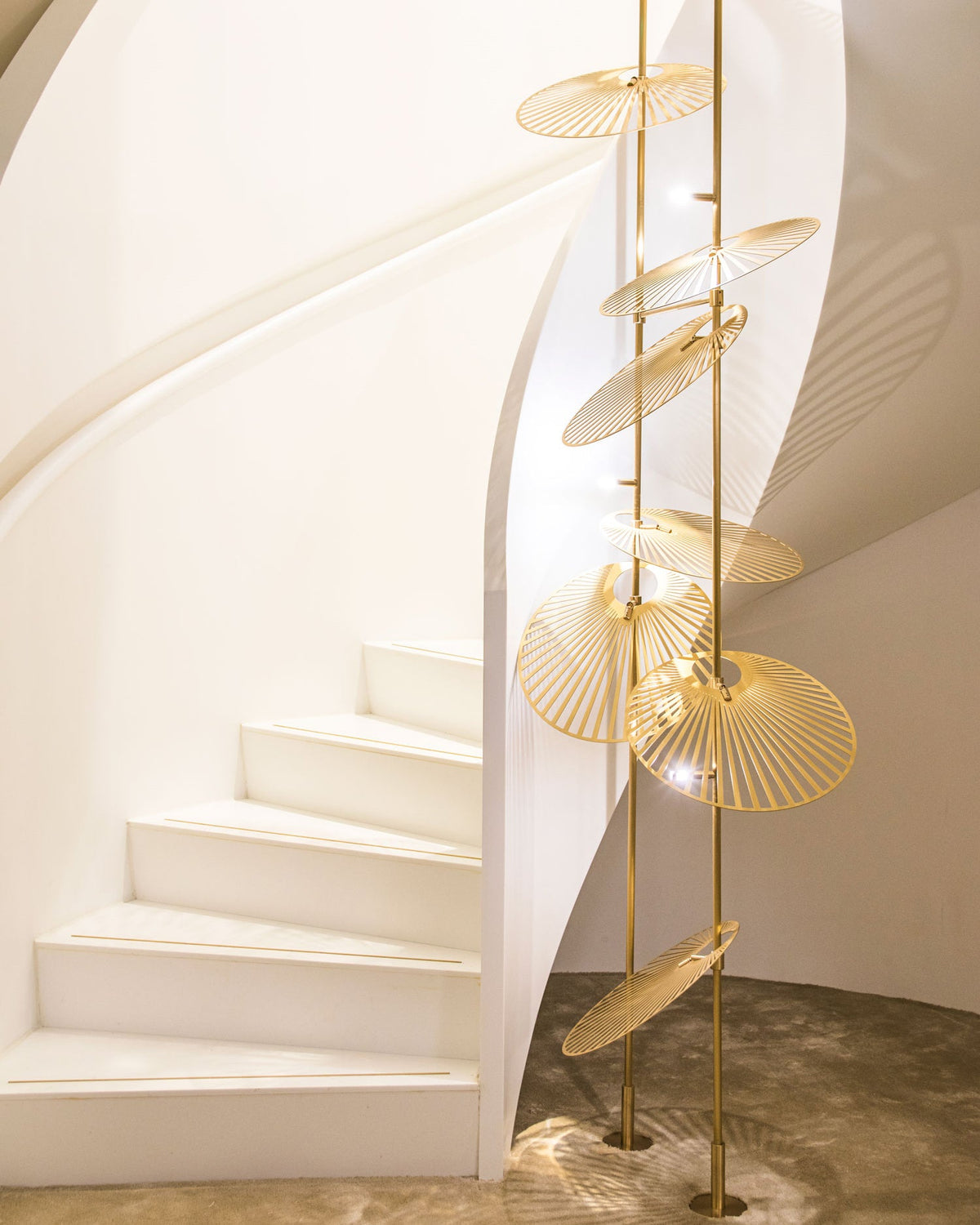 Luxury Cattail Leaf Chandelier - CasaraHouse