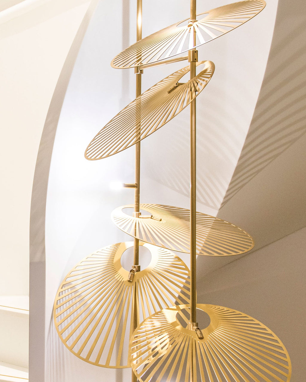Luxury Cattail Leaf Chandelier - CasaraHouse
