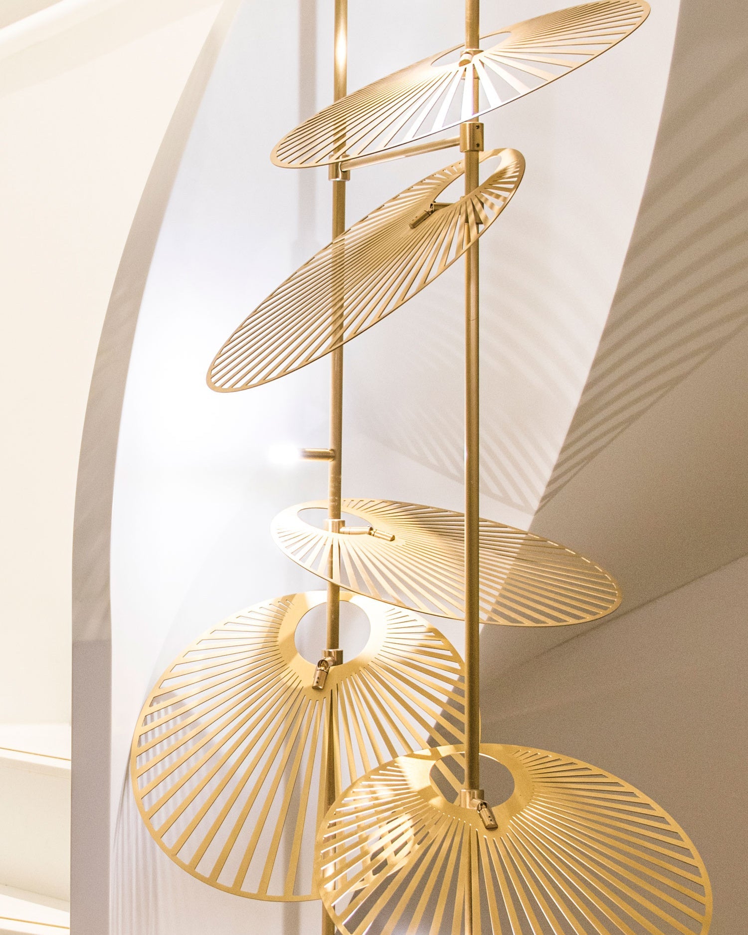 Luxury Cattail Leaf Chandelier - CasaraHouse