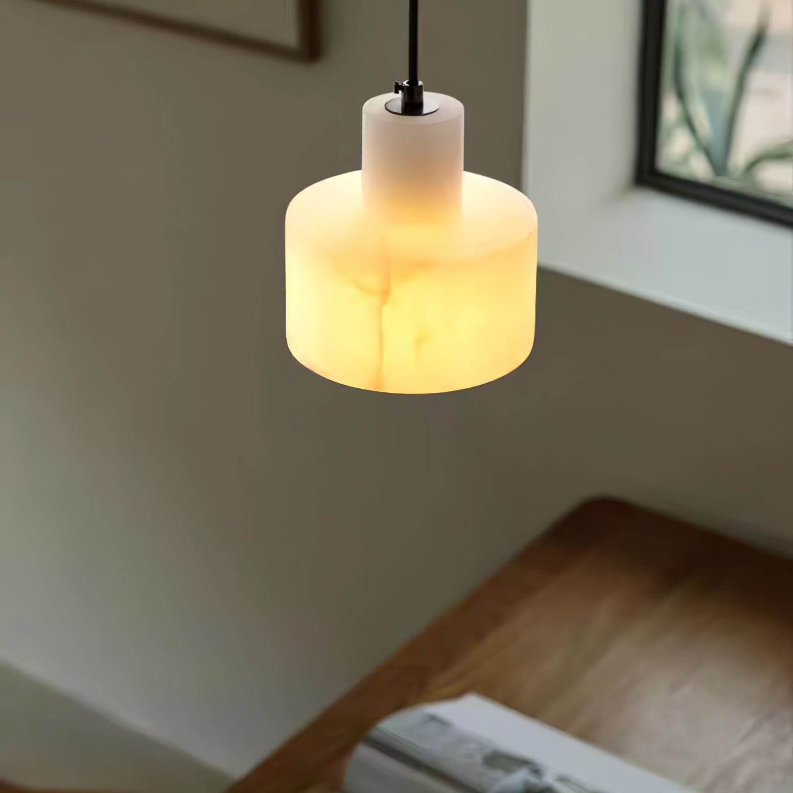 Cylora Alabaster Column Pendant Lamp - CasaraHouse