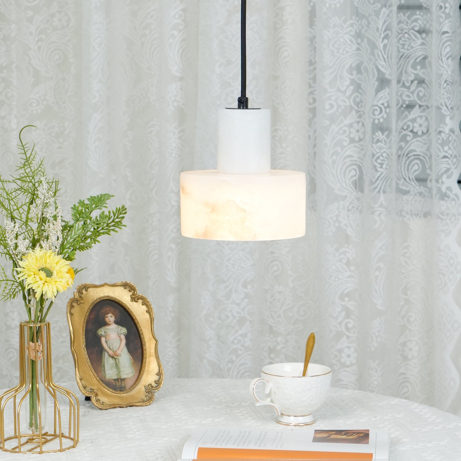 Cylora Alabaster Column Pendant Lamp - CasaraHouse