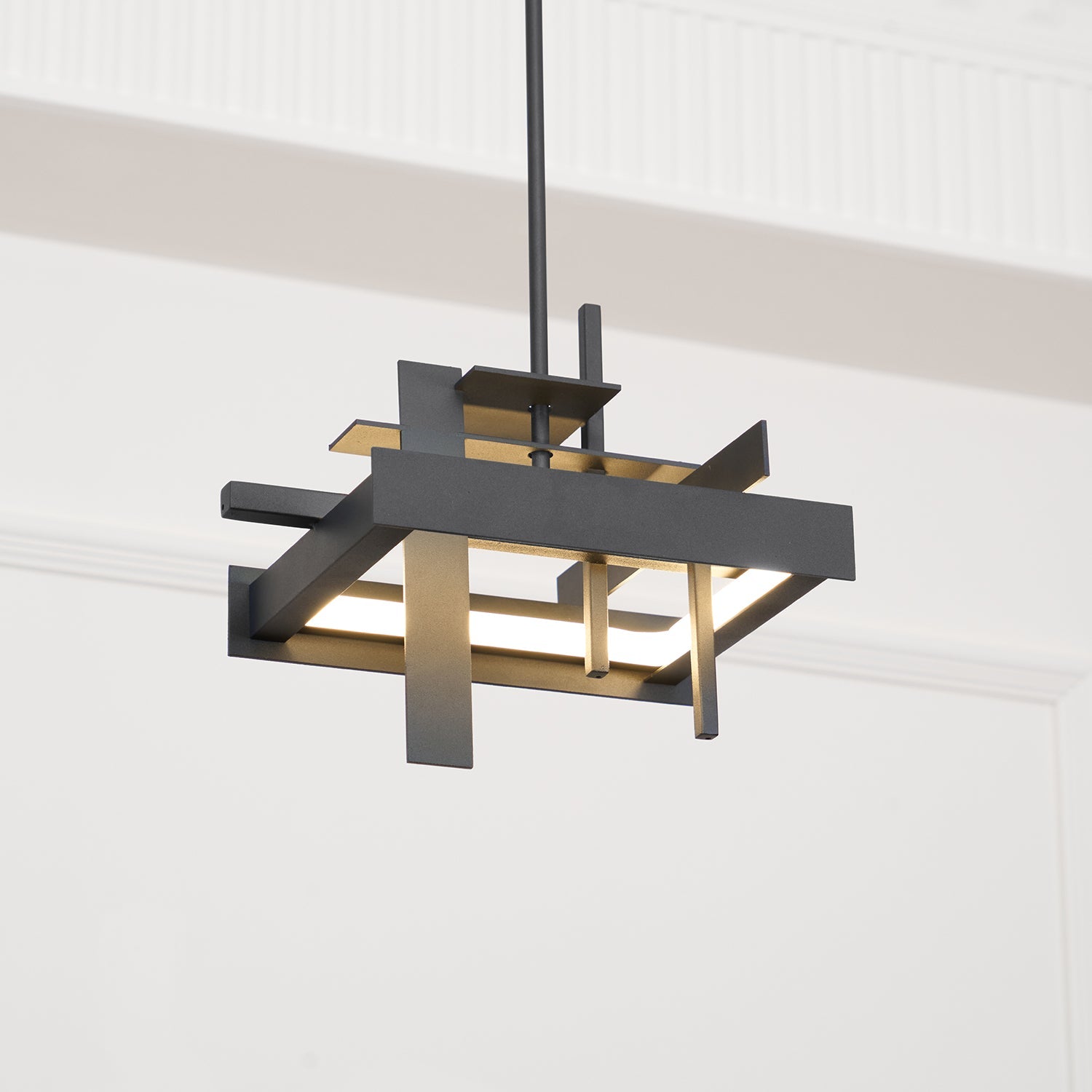 Eiryn Planar Form Pendant Light - CasaraHouse