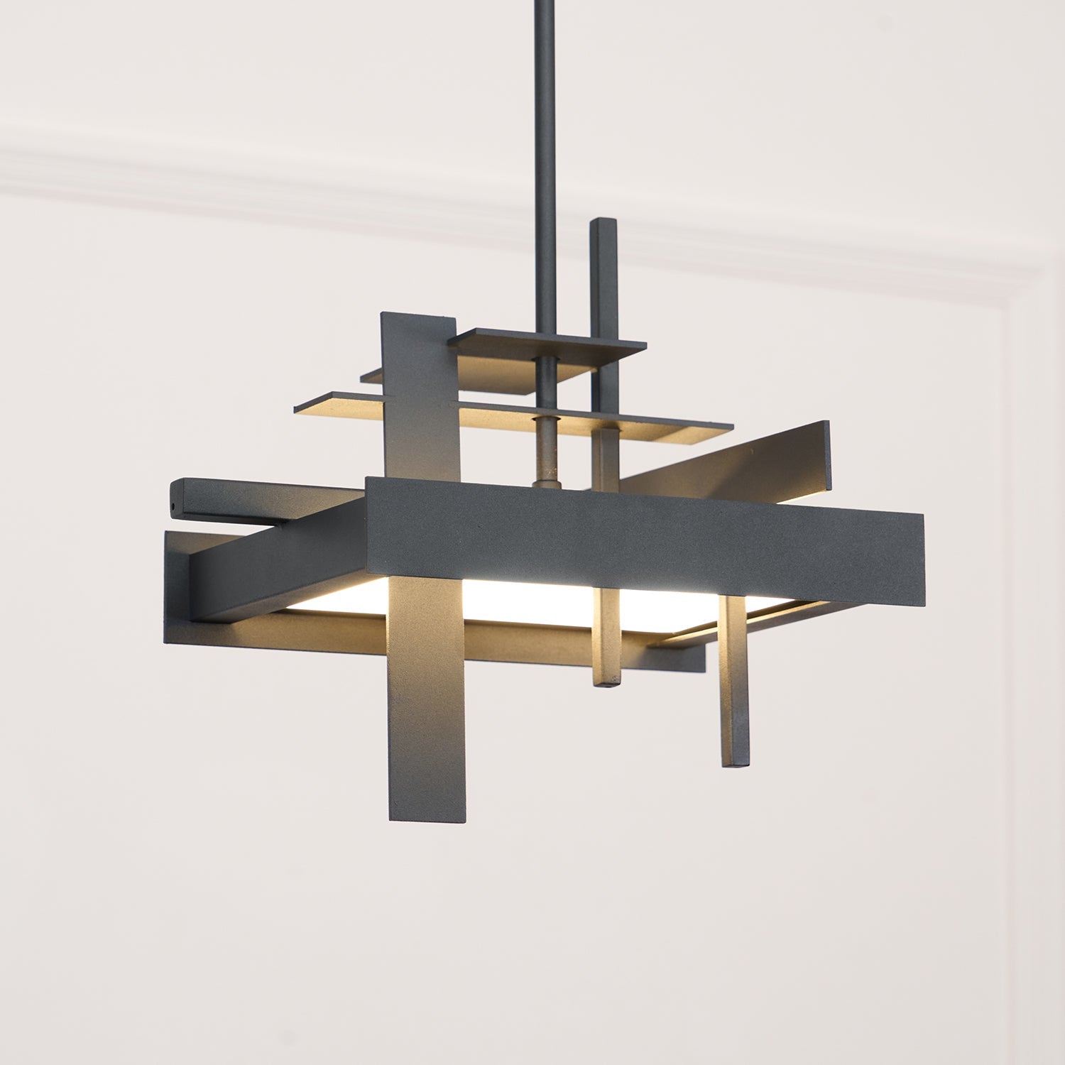 Eiryn Planar Form Pendant Light - CasaraHouse