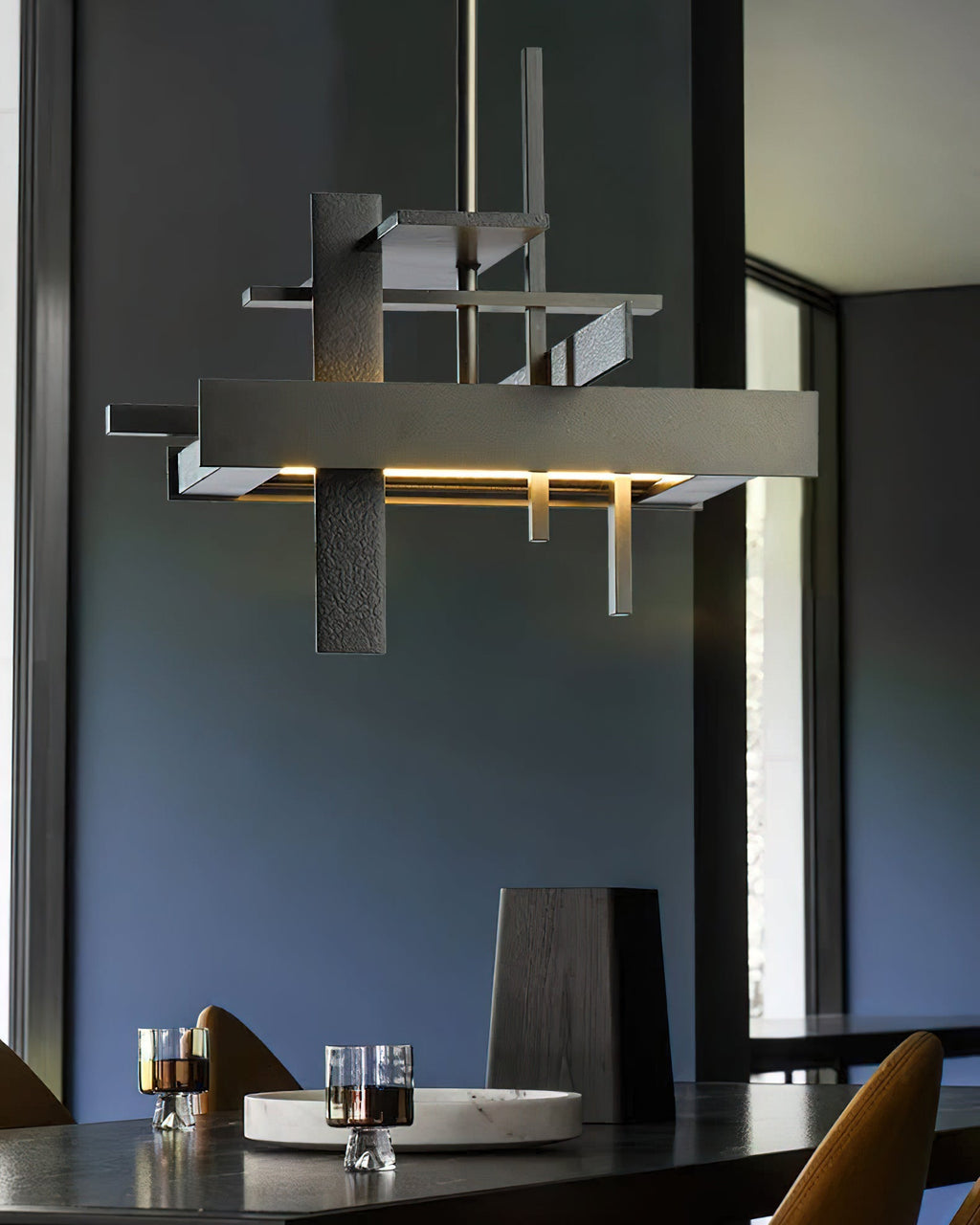 Eiryn Planar Form Pendant Light - CasaraHouse