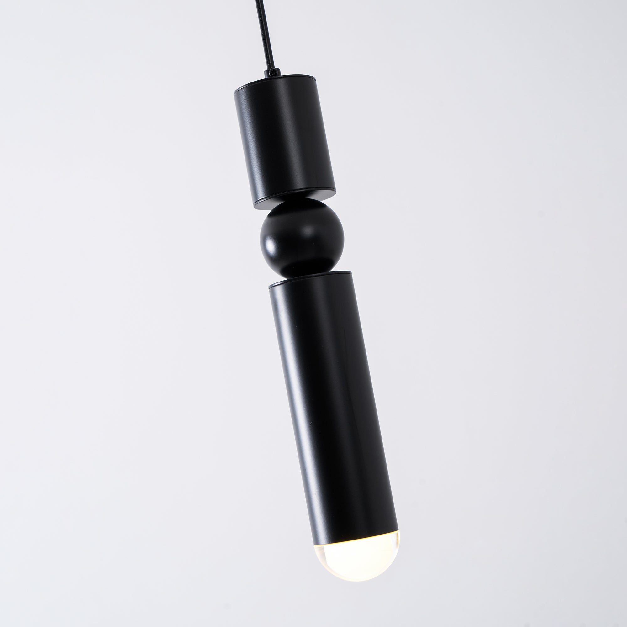 Fulcen Structural Balance Pendant Light - CasaraHouse
