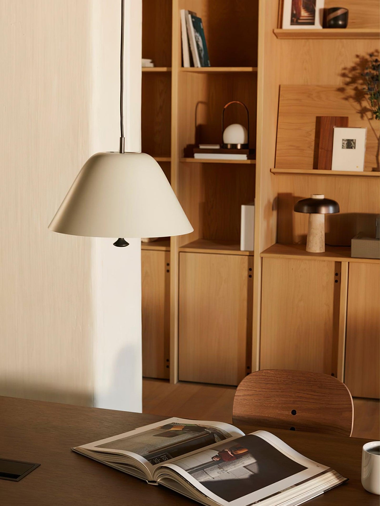 Mirova Pure Minimal Pendant Lamp - CasaraHouse