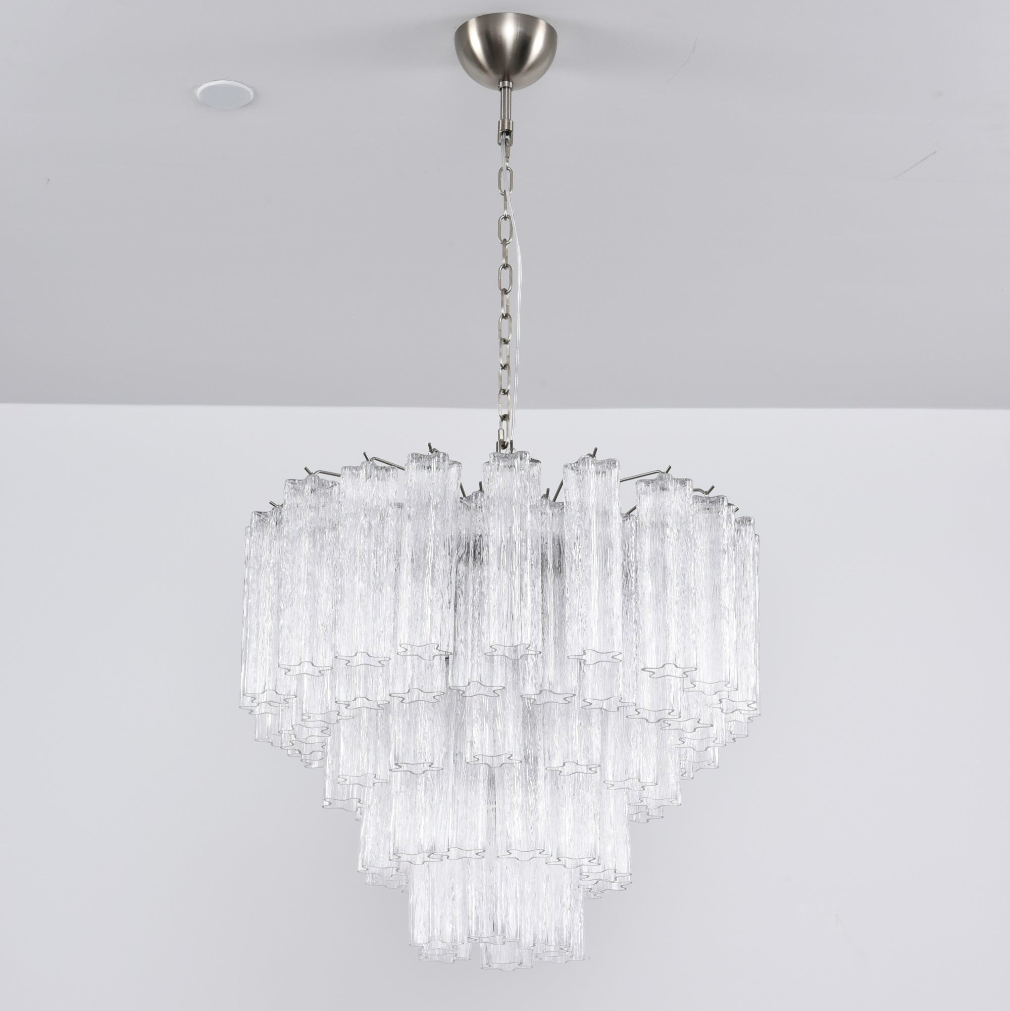 Elegant Lucente Murano Chandelier - CasaraHouse