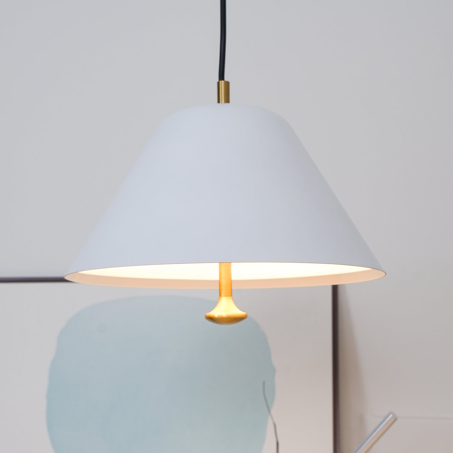Mirova Pure Minimal Pendant Lamp - CasaraHouse