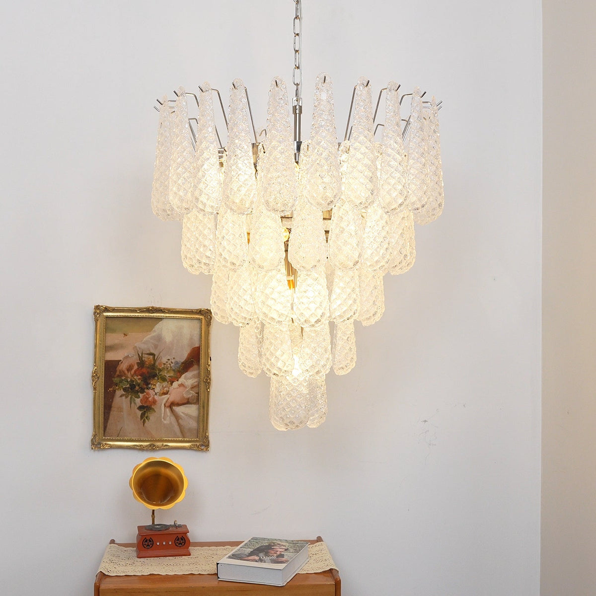 Exquisite Murano Glass Dewdrop Chandelier
