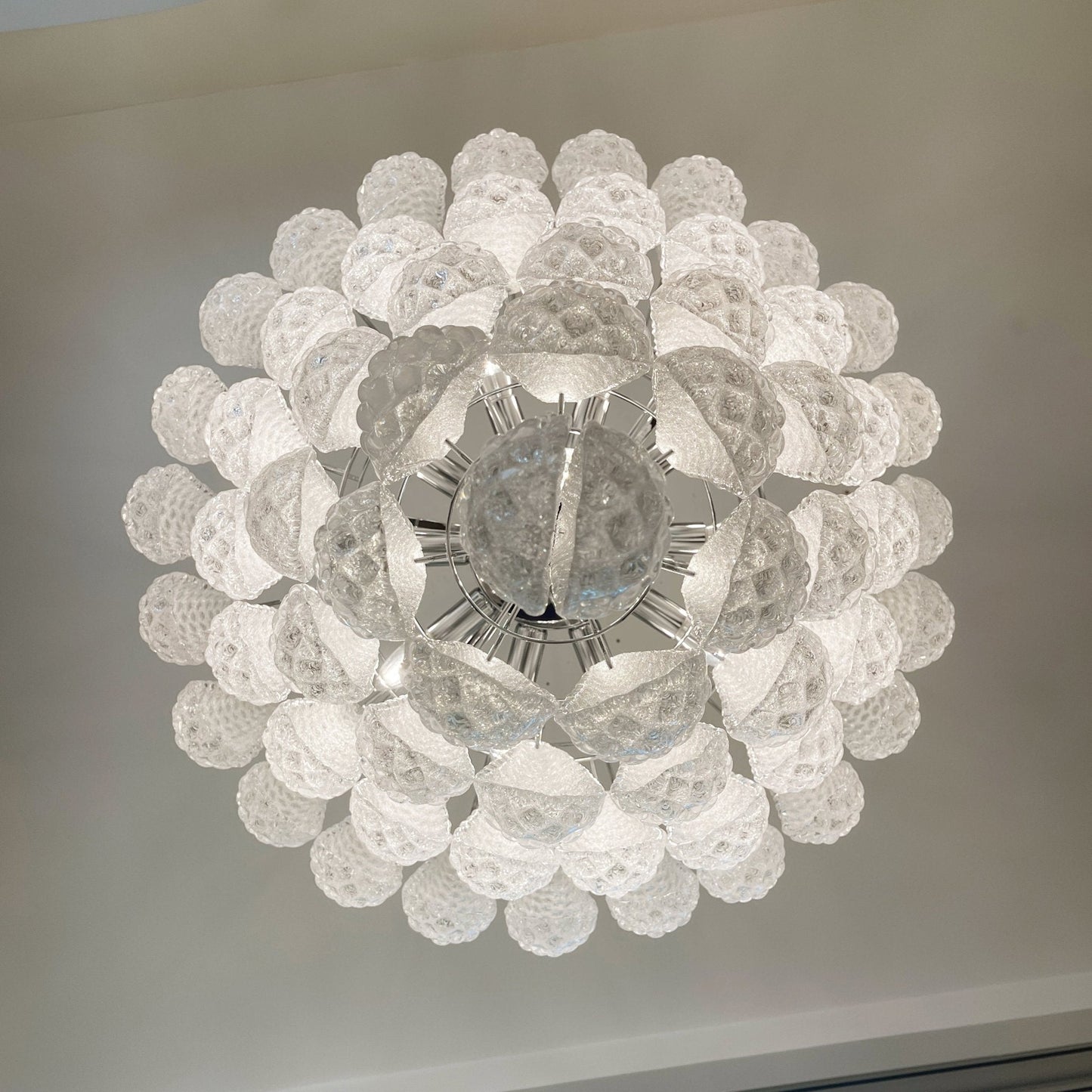 Exquisite Murano Glass Dewdrop Chandelier