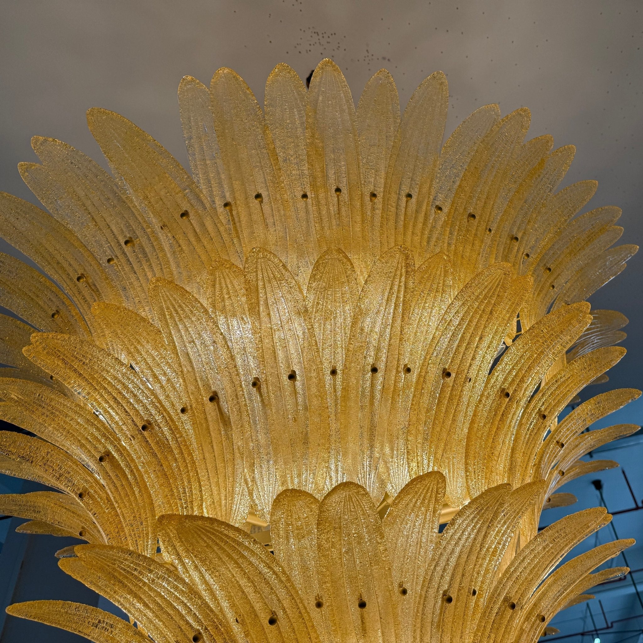 Exquisite Murano Palmette Chandelier - CasaraHouse
