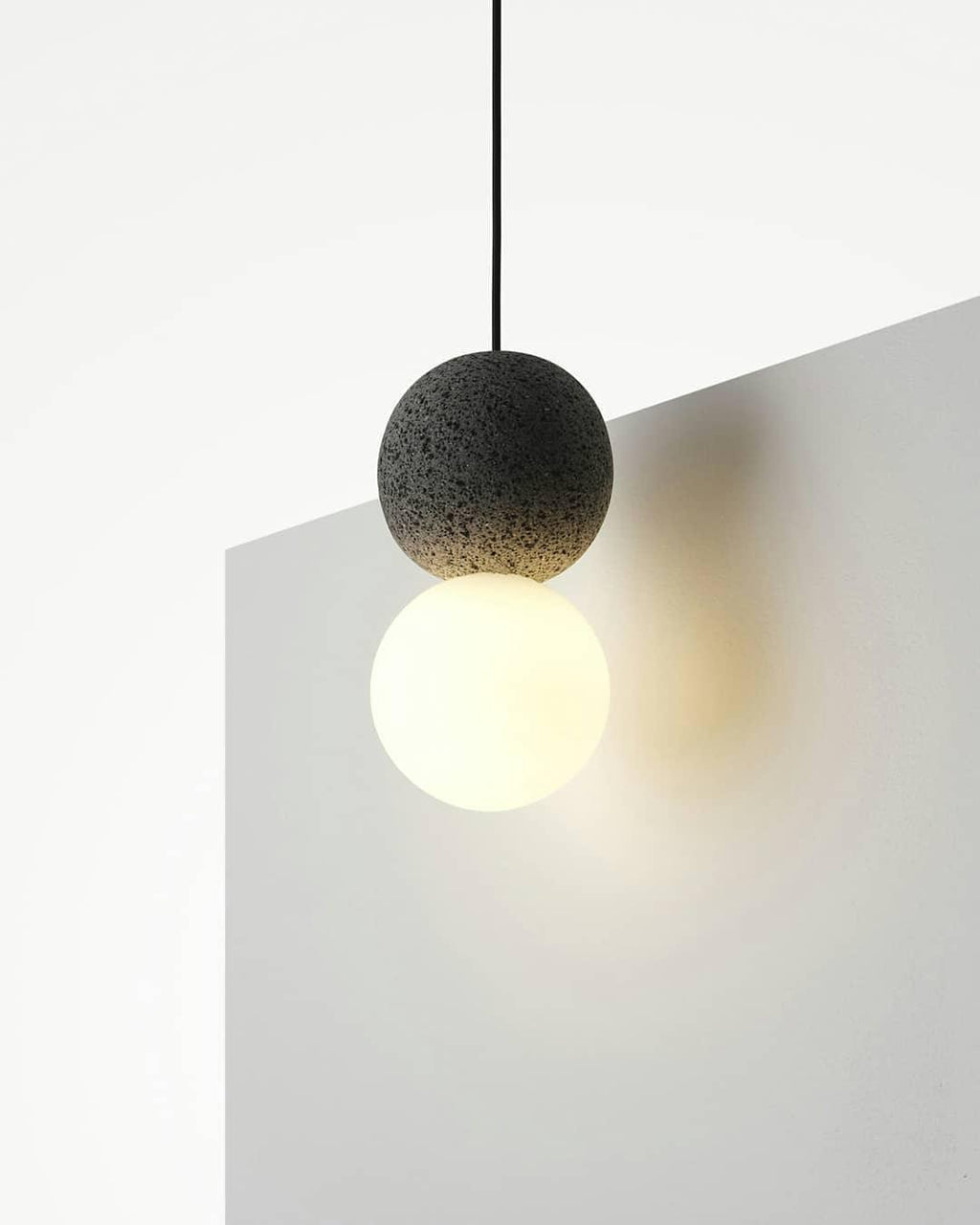 Orien Balanced Form Pendant Lamp - CasaraHouse
