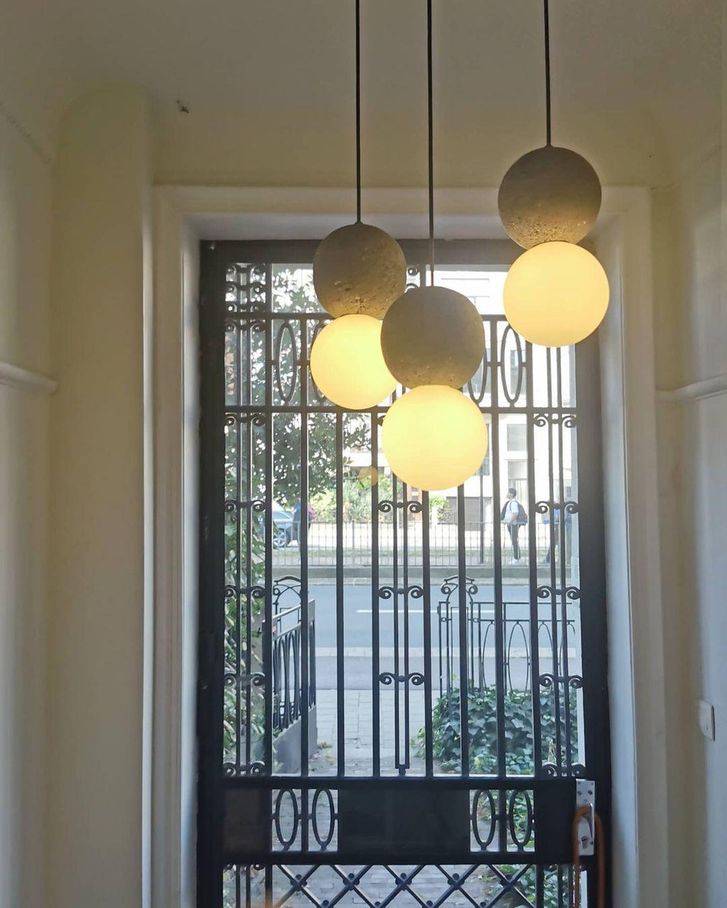 Orien Balanced Form Pendant Lamp - CasaraHouse