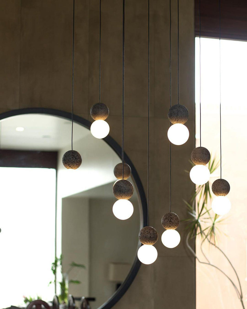 Orien Balanced Form Pendant Lamp - CasaraHouse