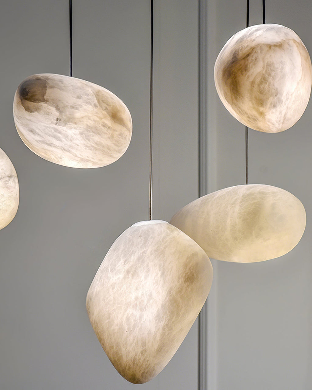 Pelora Alabaster Pebble Pendant Lamp - CasaraHouse