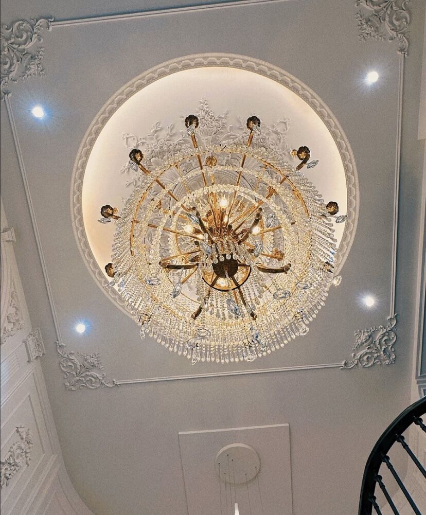 Stunning Oversized Luxury Golden Metal Candle Crystal Tassel Chandelier  For High-ceiling Staircase/Entryway/Living/Meeting Room