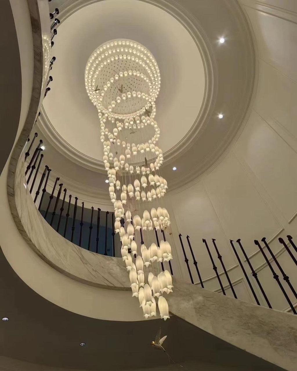 Elegant Flower Chandelier For Foyer/ Staircase