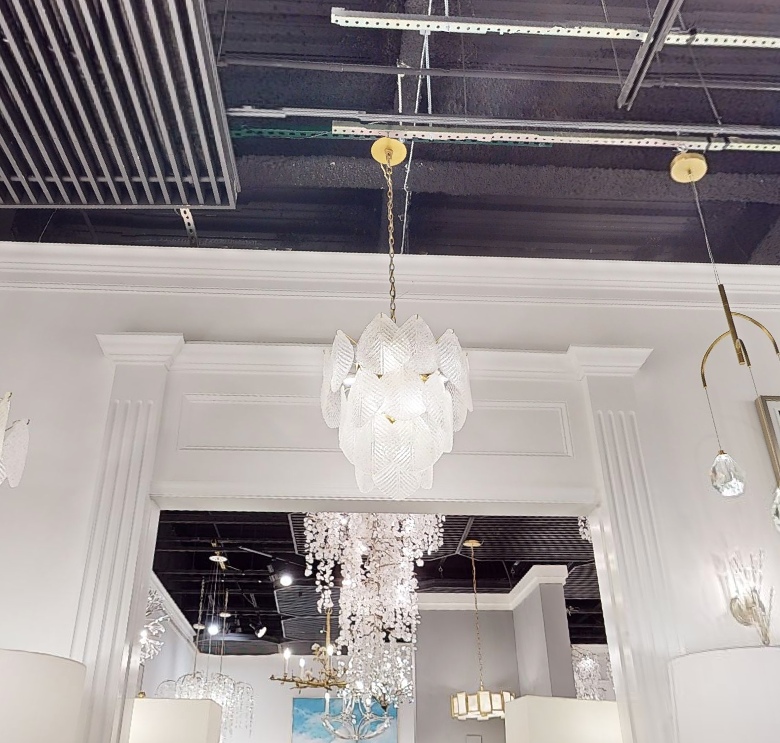 Antique Gold Frosted Glass Nine-Light Chandelier with Cascading Petal Design Secondary image