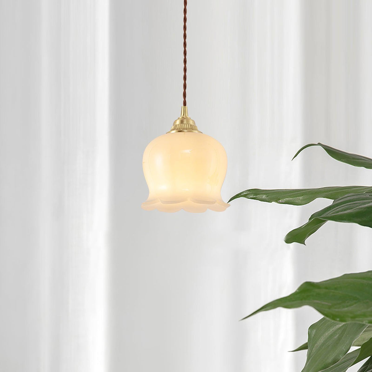 Valyn Floral Silhouette Pendant Lamp - CasaraHouse