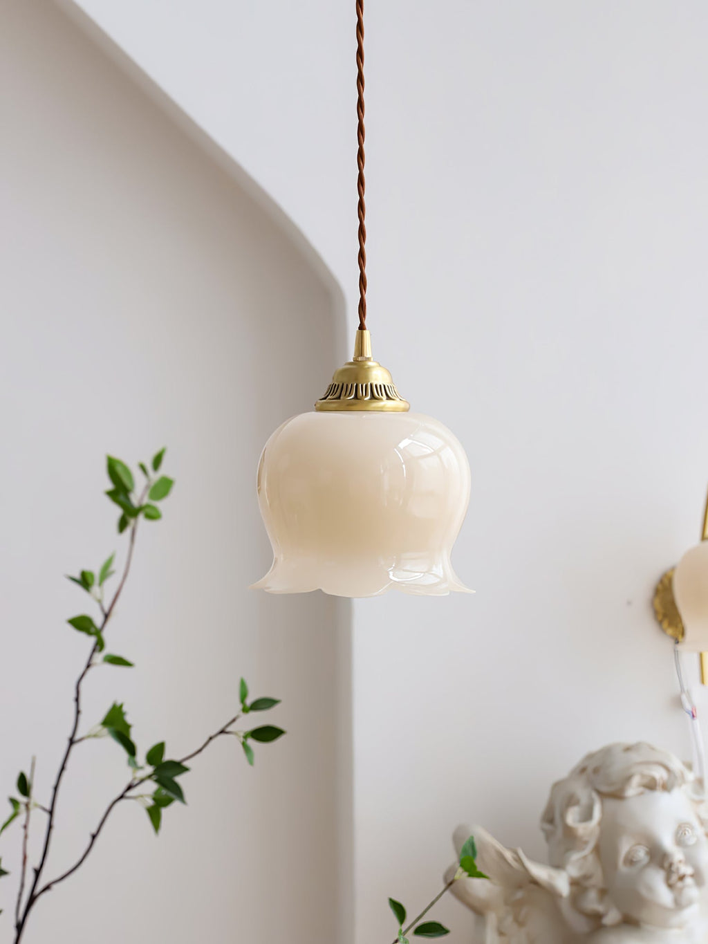 Valyn Floral Silhouette Pendant Lamp - CasaraHouse
