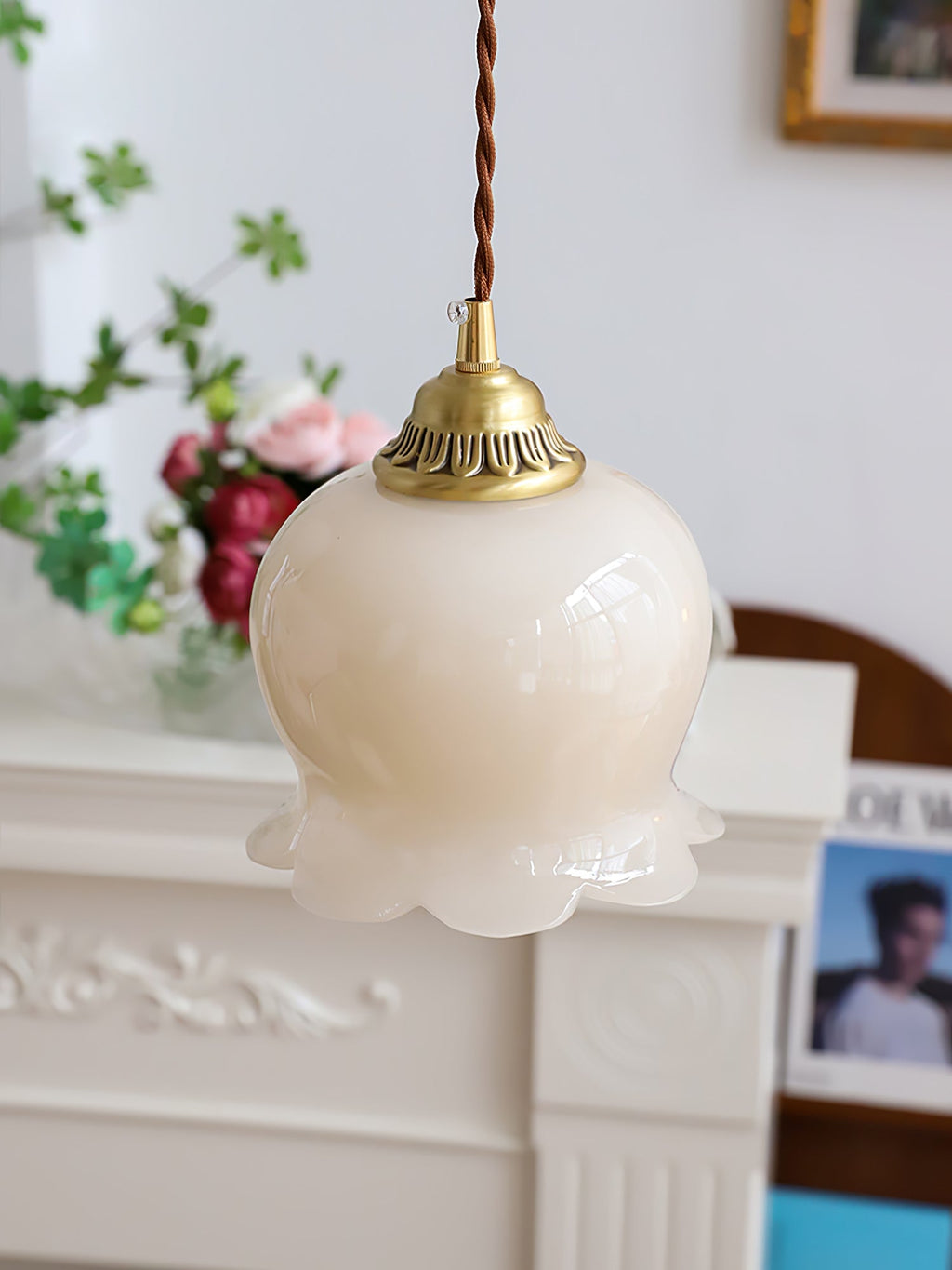 Valyn Floral Silhouette Pendant Lamp - CasaraHouse