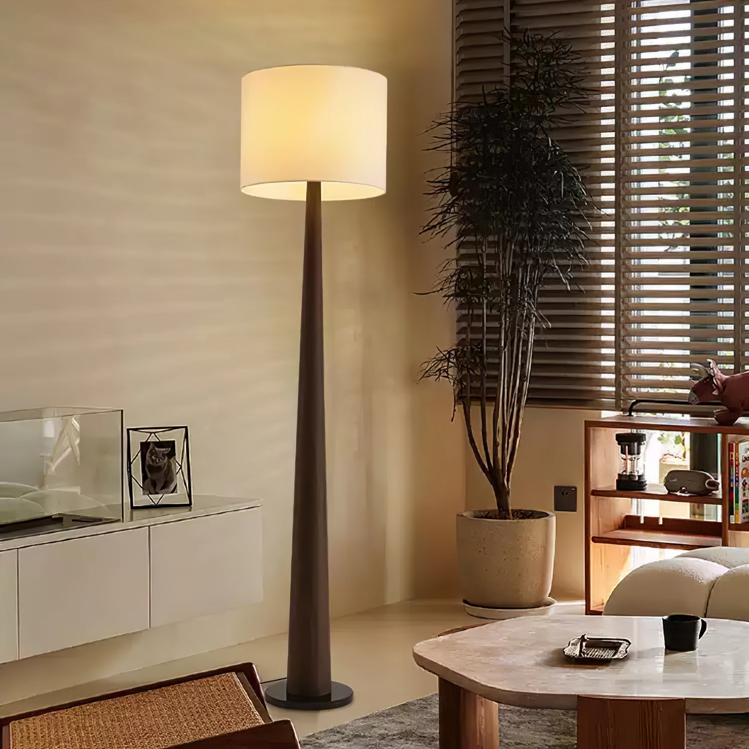 Zhanming Floor Lamp Secondary image
